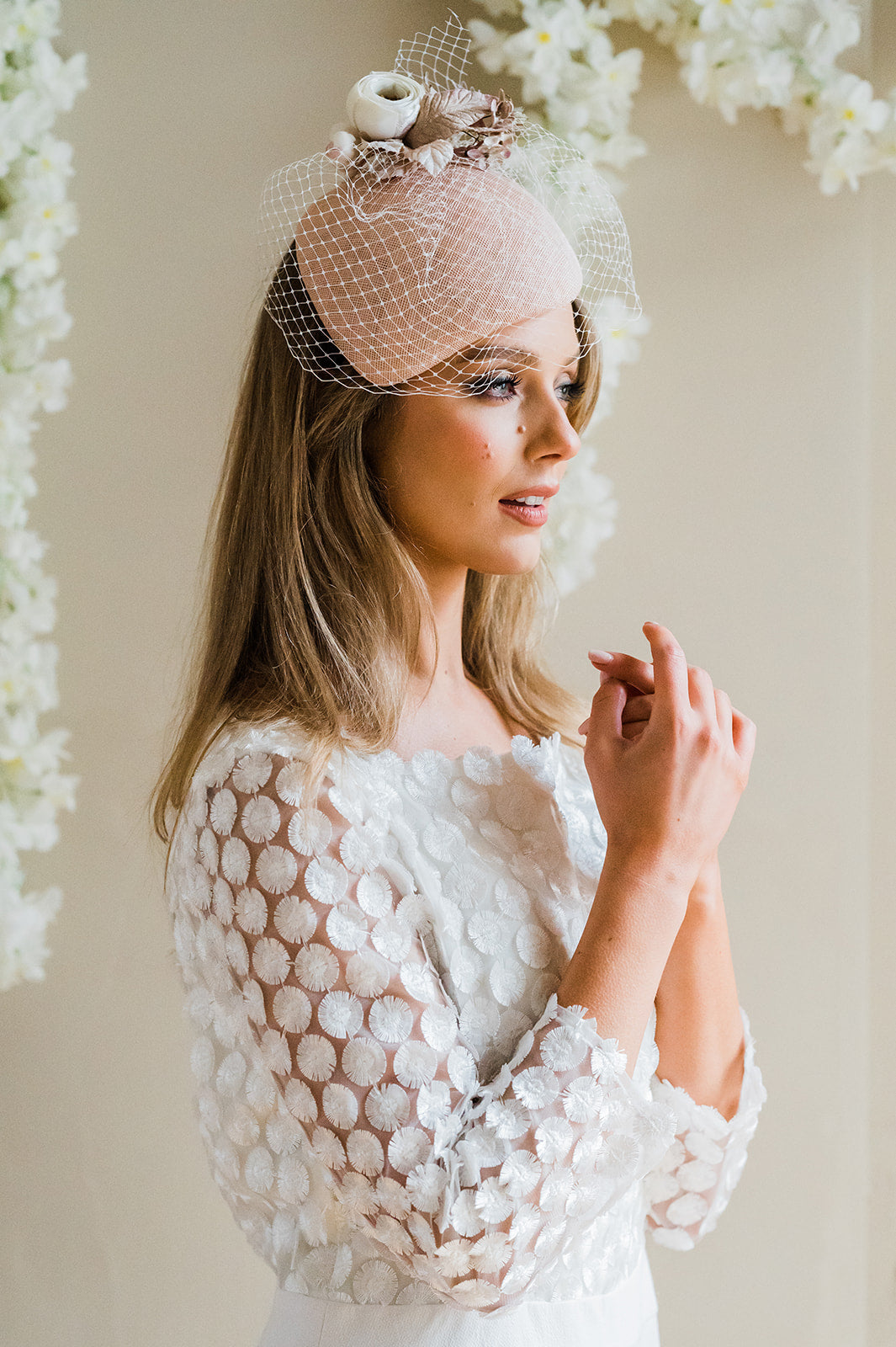 AOIFE HARRISON - NUDE SINAMAY HAT